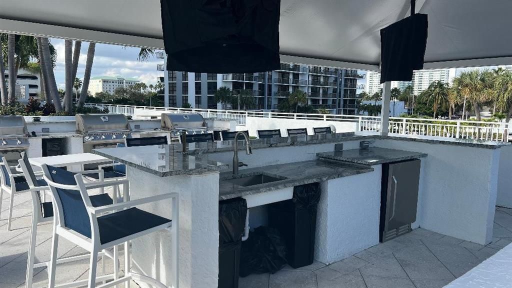 3015 N Ocean Boulevard, Unit 14K, Fort Lauderdale, FL 33308 Photo