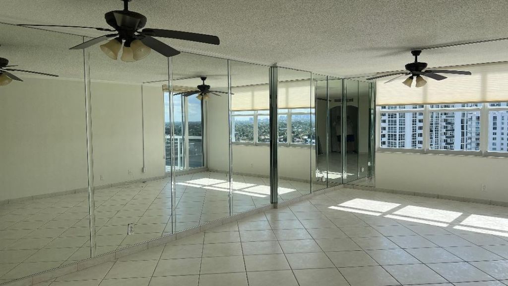 3015 N Ocean Boulevard, Unit 14K, Fort Lauderdale, FL 33308 Photo