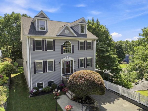 25 Edgehill Road, Swampscott, MA 01907