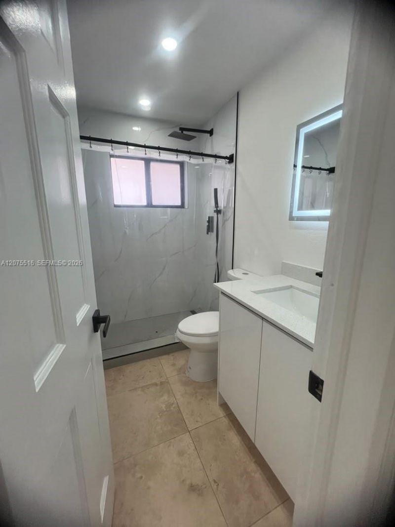 2370 NW 33rd St, Unit 2370, Miami, FL 33142 Photo
