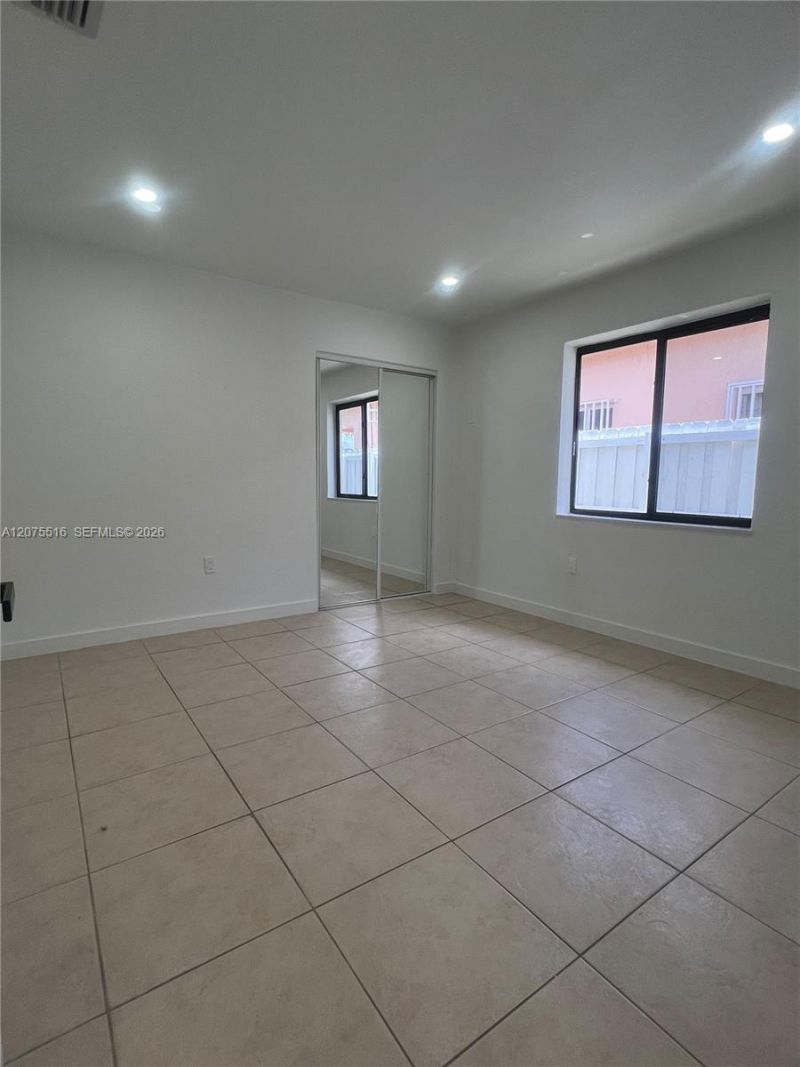 2370 NW 33rd St, Unit 2370, Miami, FL 33142 Photo