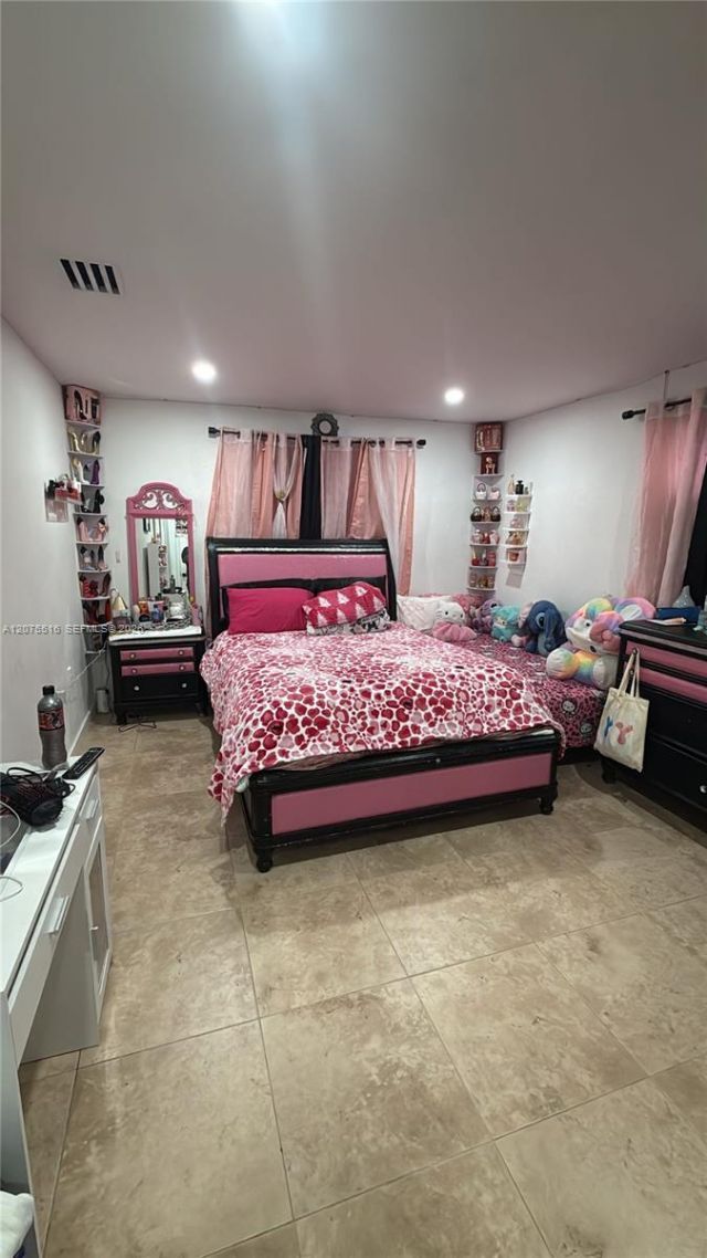 2370 NW 33rd St , Unit 2370, Miami, FL 33142 Photo