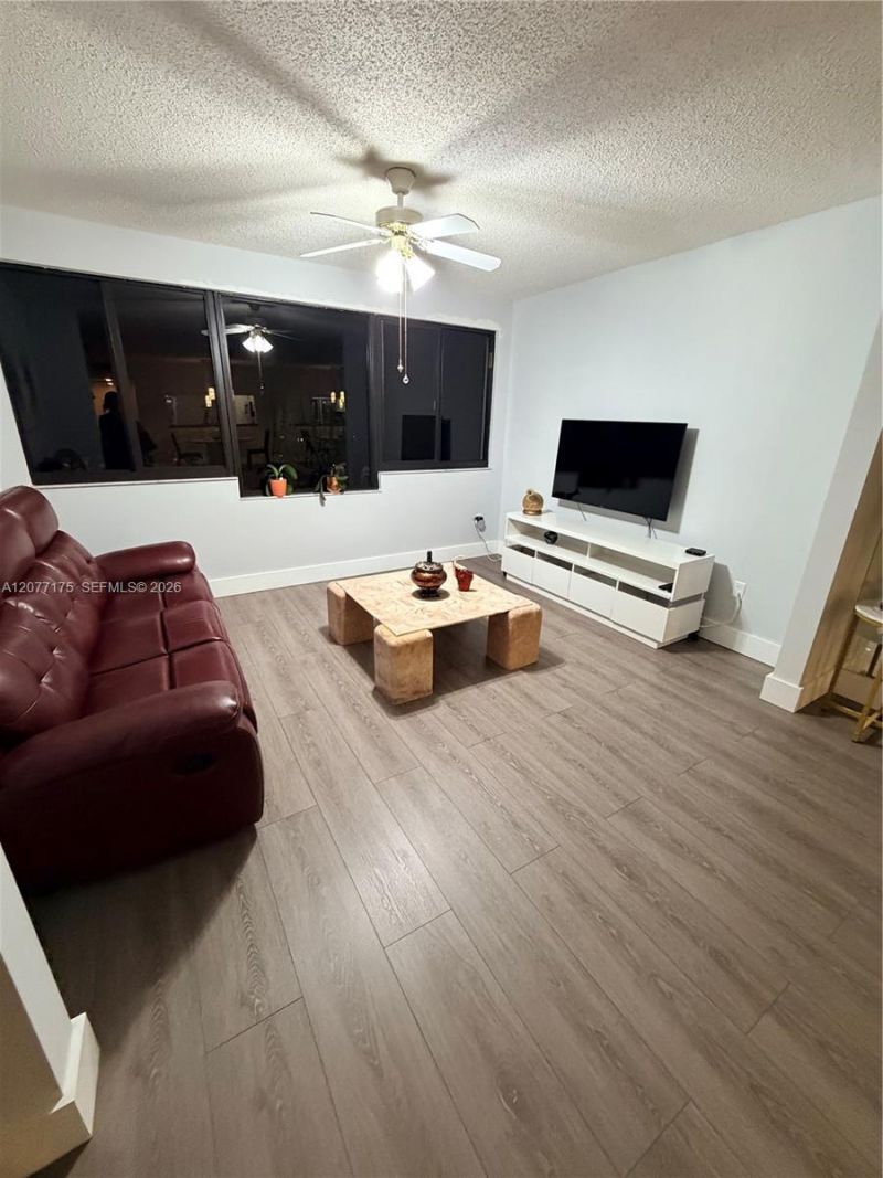 10847 W Clairmont Cir, Unit 302, Tamarac, FL 33321 Photo