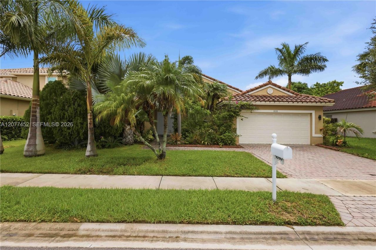 1010 SW 191st Ter , Pembroke Pines, FL 33029 Photo