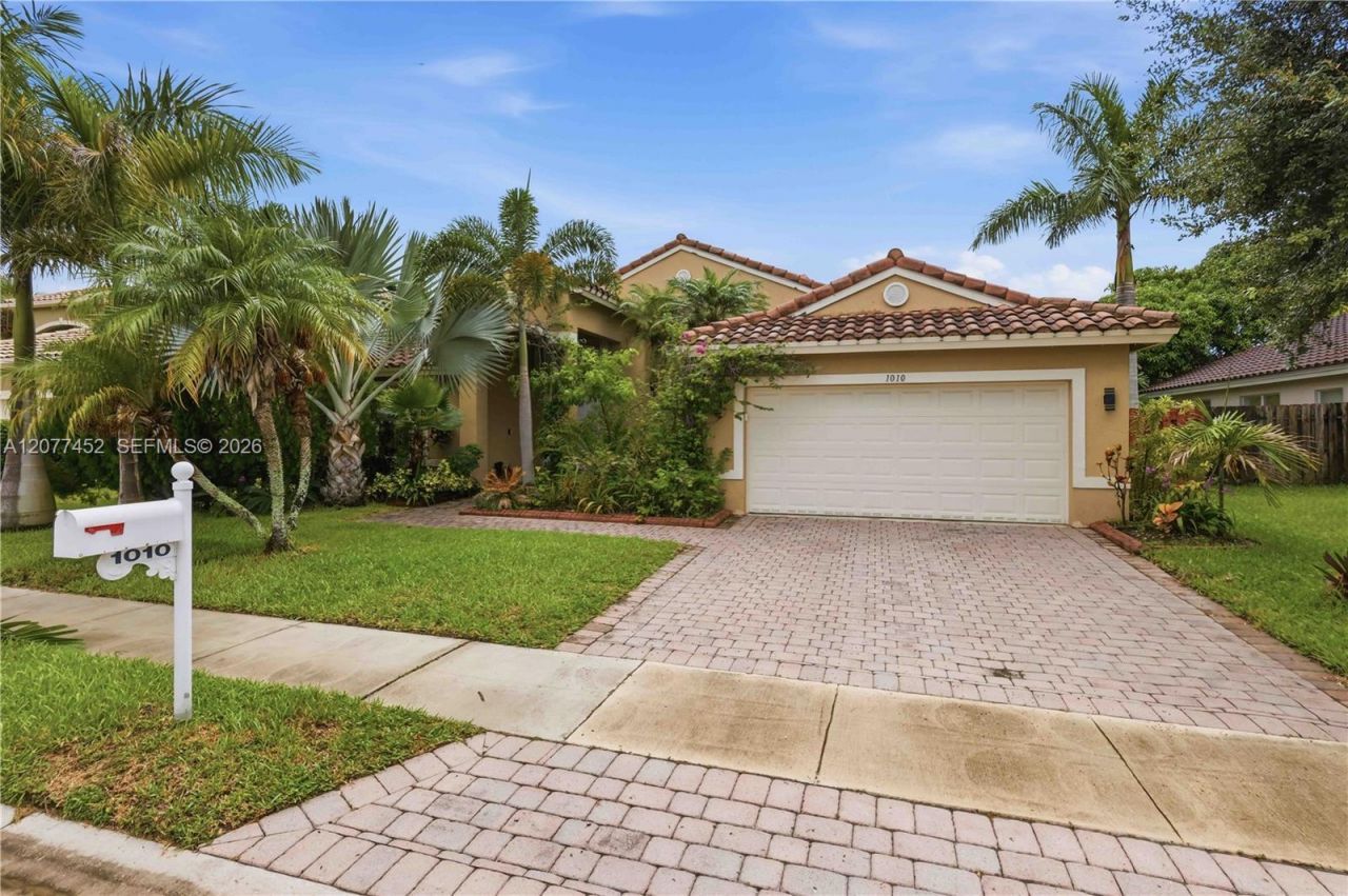 1010 SW 191st Ter , Pembroke Pines, FL 33029 Photo