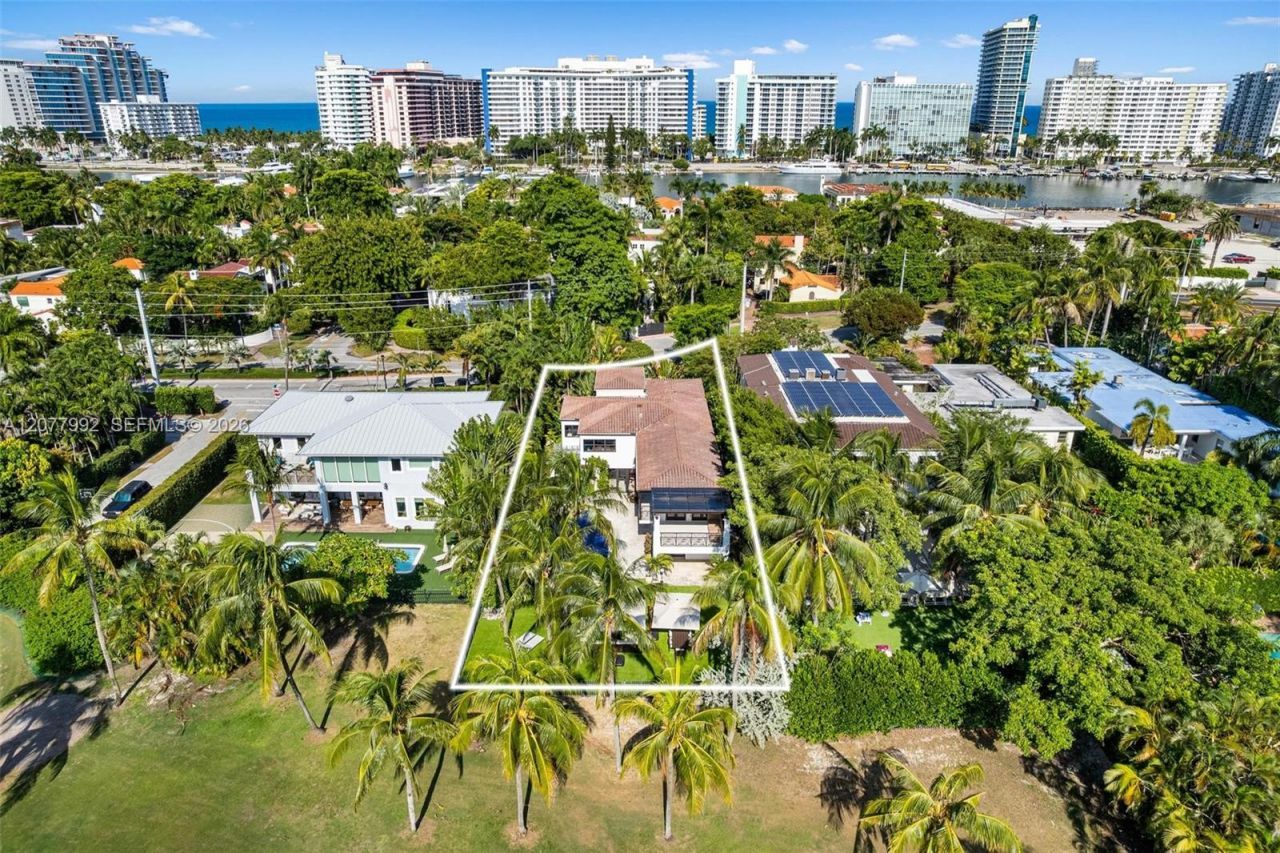 5170 La Gorce Dr, Miami Beach, FL 33140 Photo