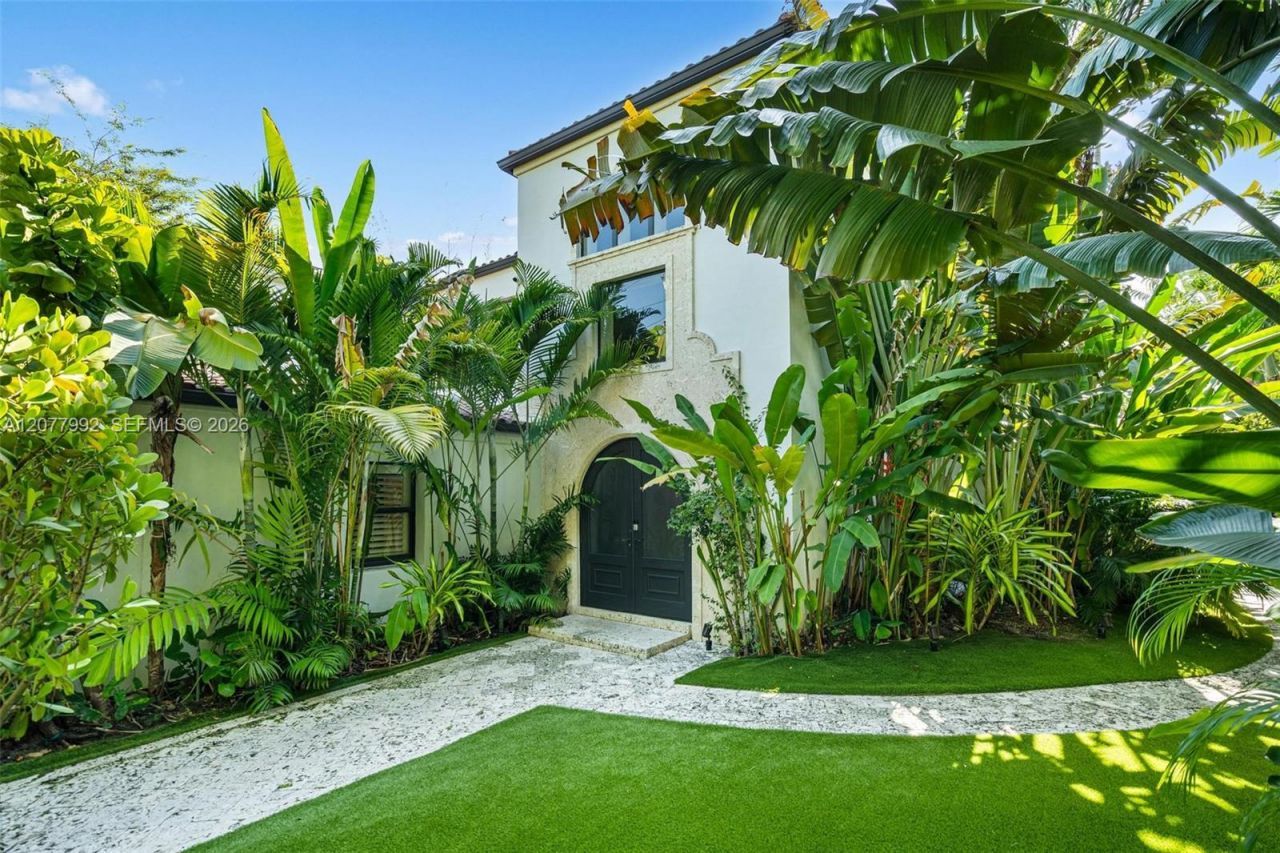 5170 La Gorce Dr, Miami Beach, FL 33140 Photo