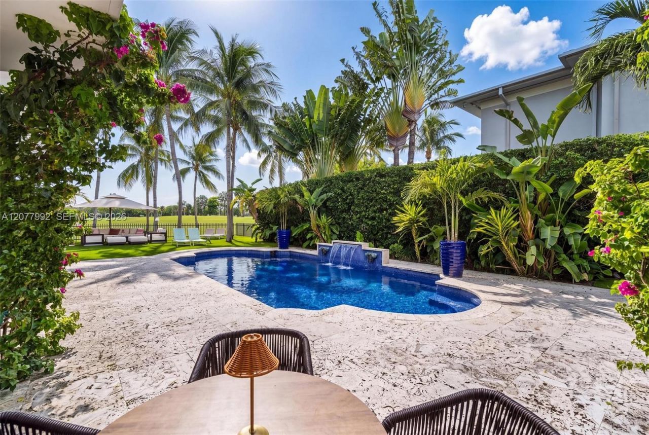 5170 La Gorce Dr, Miami Beach, FL 33140 Photo