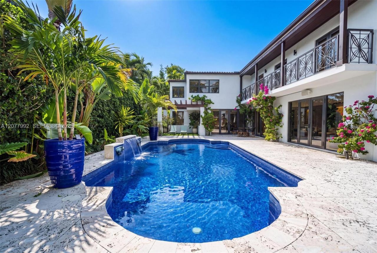 5170 La Gorce Dr, Miami Beach, FL 33140 Photo