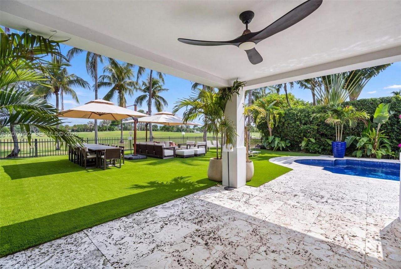 5170 La Gorce Dr, Miami Beach, FL 33140 Photo