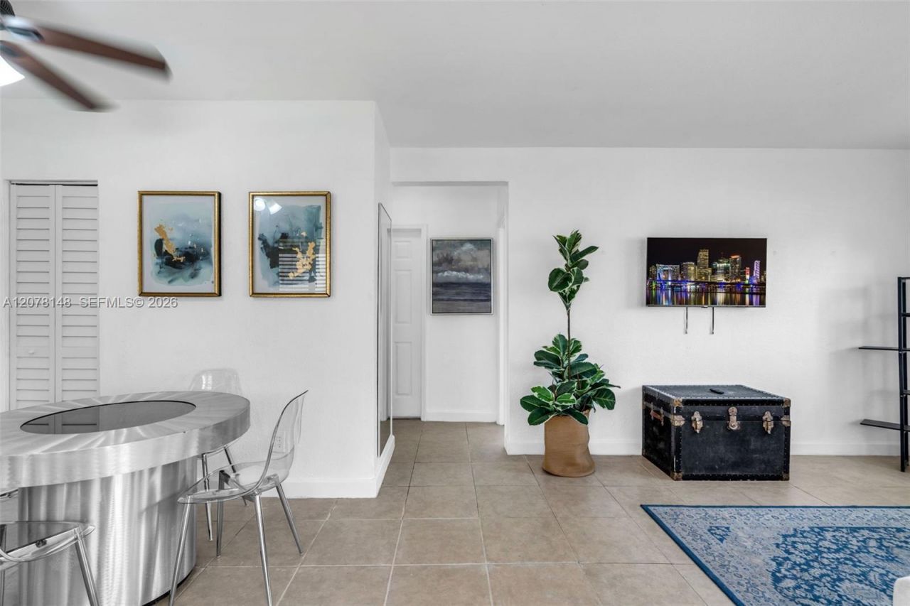 1021 NW 23rd Ave, Unit 1021, Miami, FL 33125 Photo
