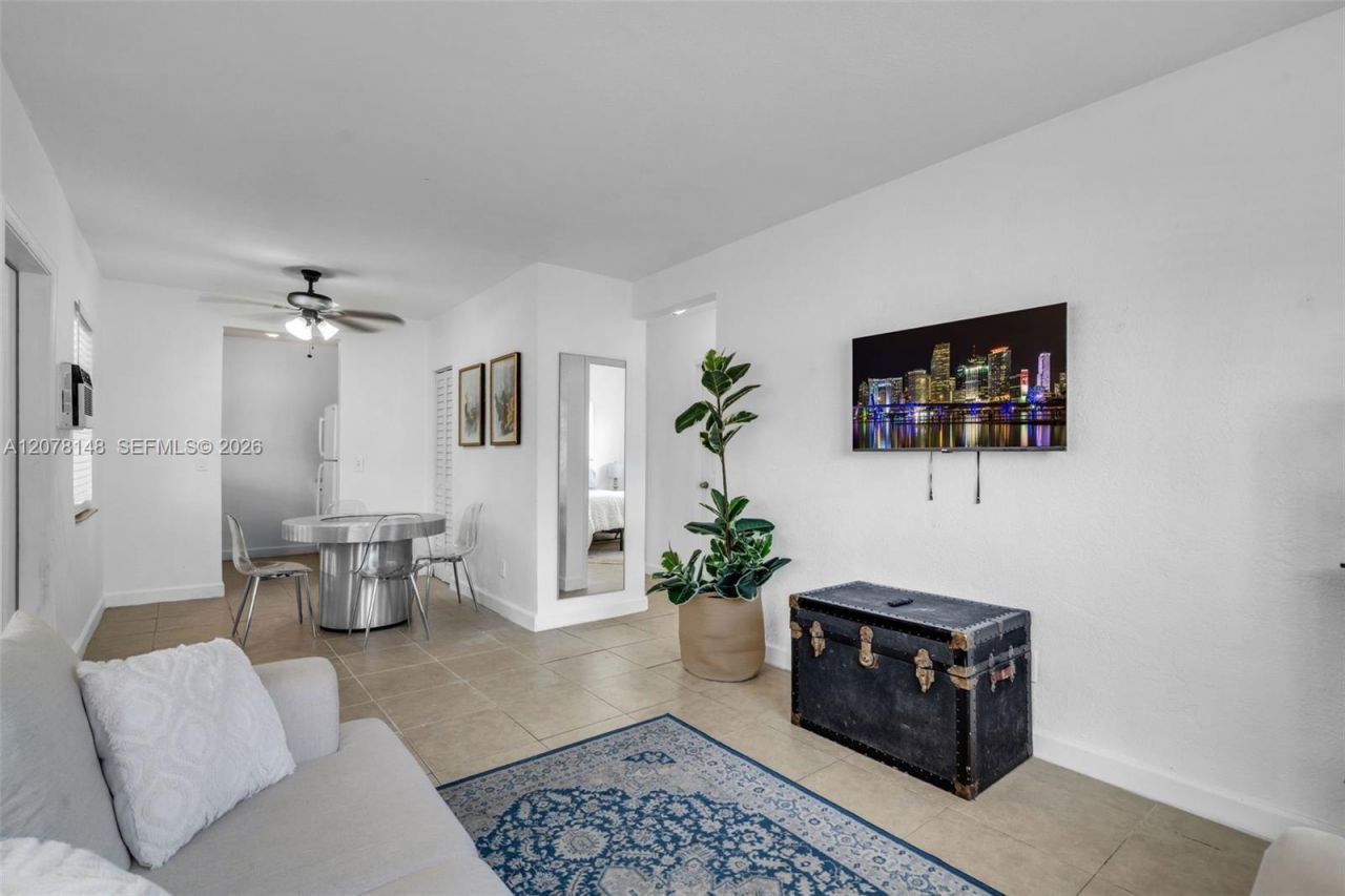 1021 NW 23rd Ave, Unit 1021, Miami, FL 33125 Photo