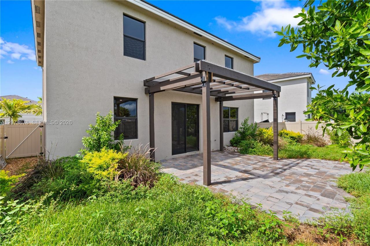 1325 NE 2nd Ct, Homestead, FL 33033 Photo