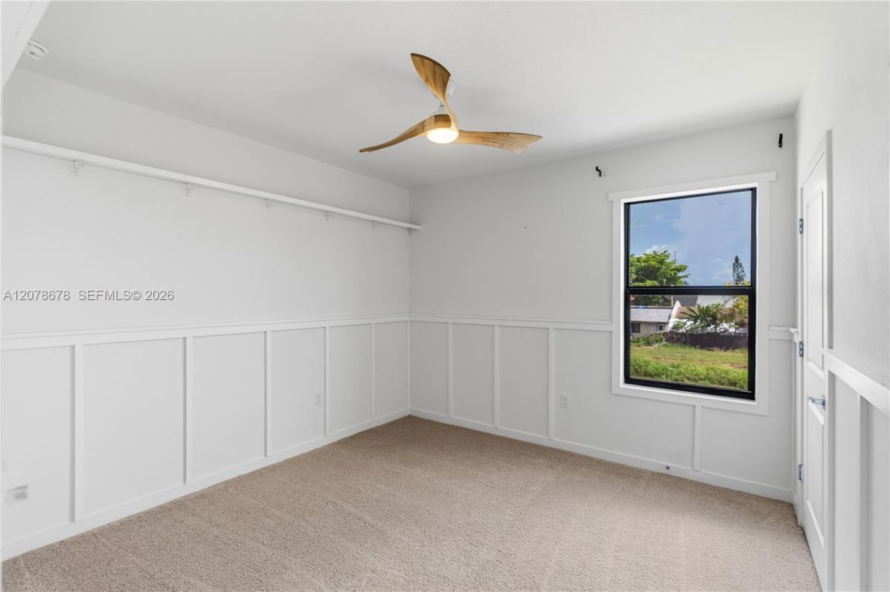 1325 NE 2nd Ct, Homestead, FL 33033 Photo