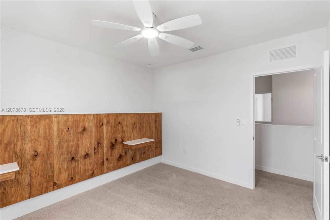 1325 NE 2nd Ct, Homestead, FL 33033 Photo
