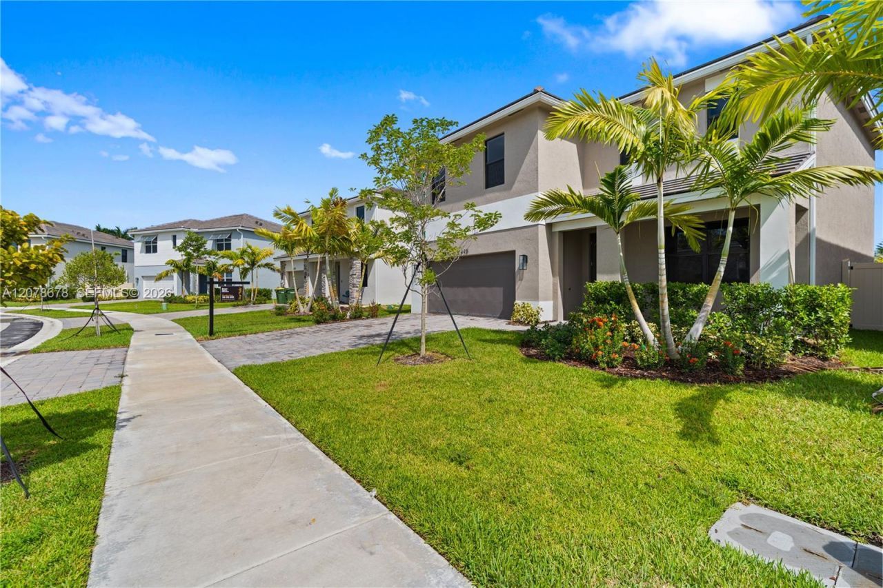 1325 NE 2nd Ct, Homestead, FL 33033 Photo