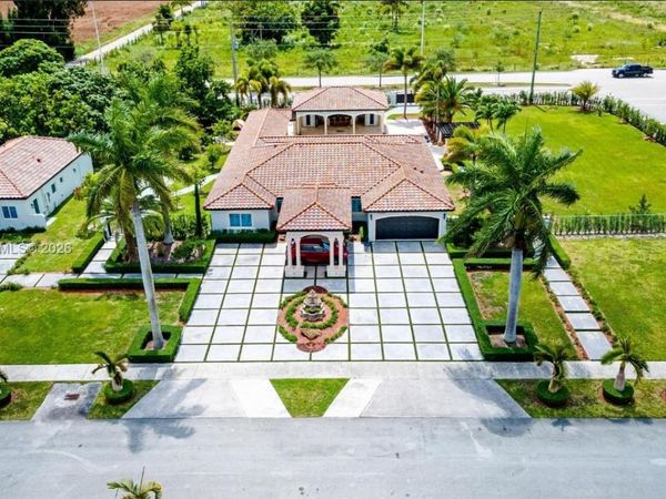 17122 SW 156th Ct , Miami, FL 33187