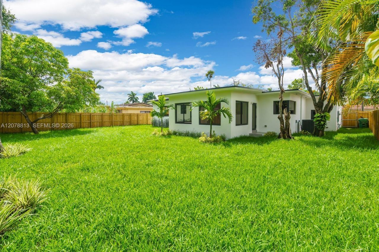 435 NE 114th St , Miami, FL 33161 Photo
