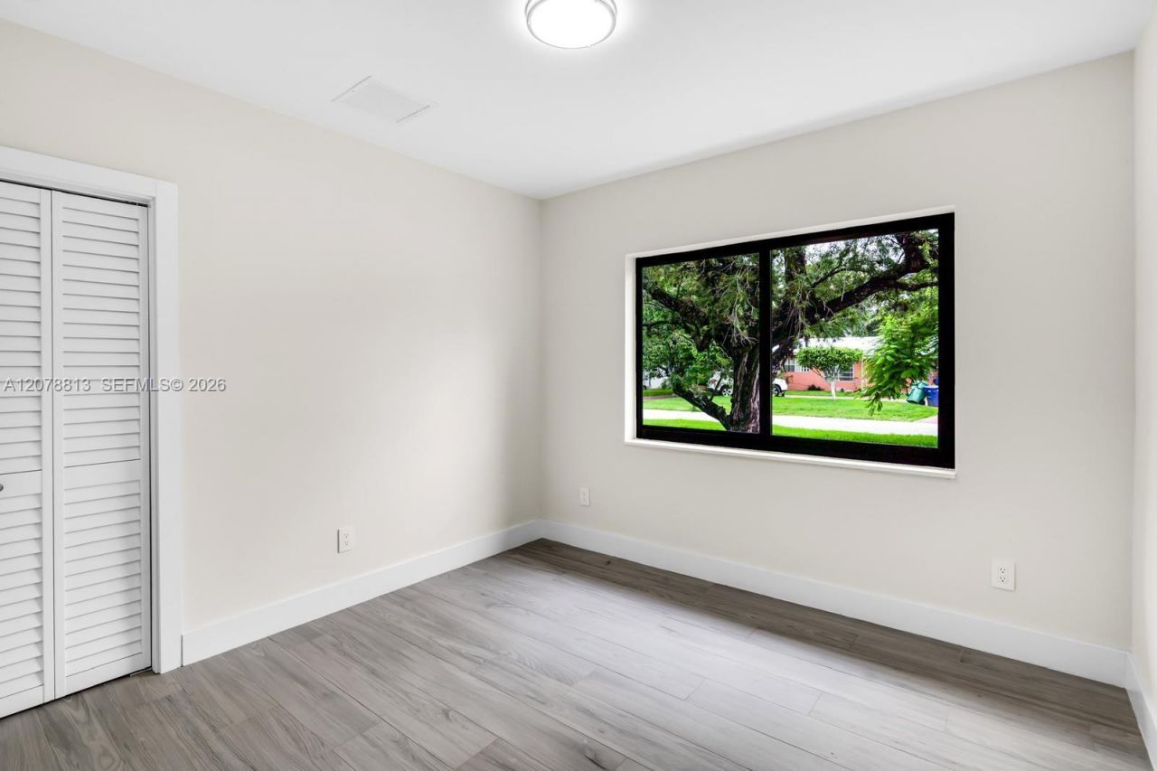 435 NE 114th St , Miami, FL 33161 Photo