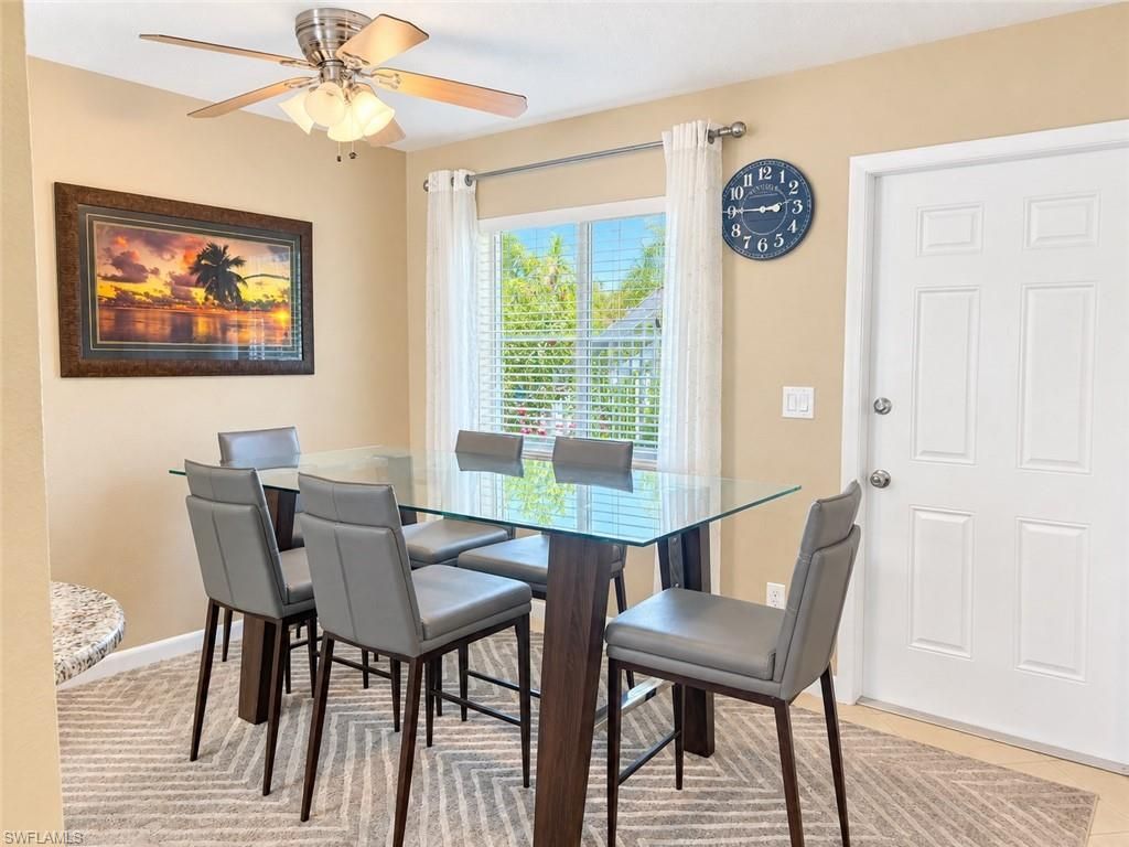 4629 Bayshore Dr , Unit J3, Naples, FL 34112 Photo