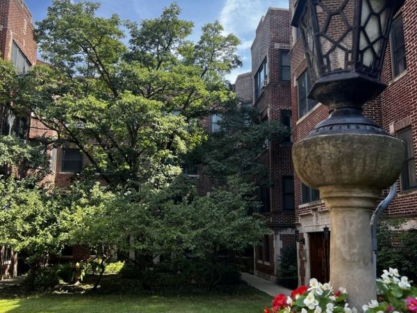 5551 S Kimbark Avenue, Unit 18, Chicago, IL 60637
