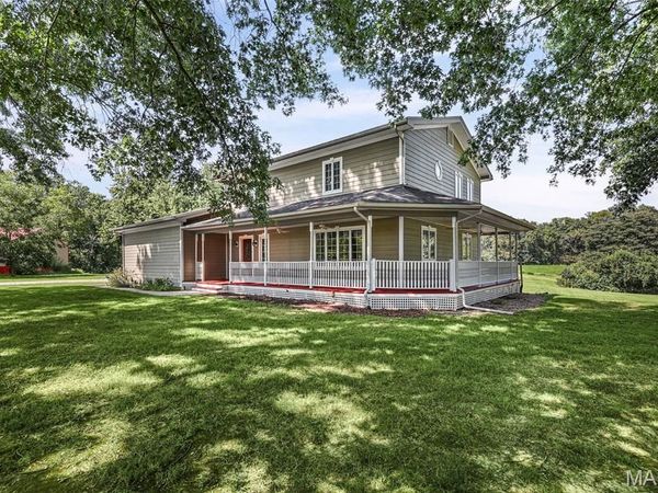 14 Algonquin Drive, Millstadt, IL 62260