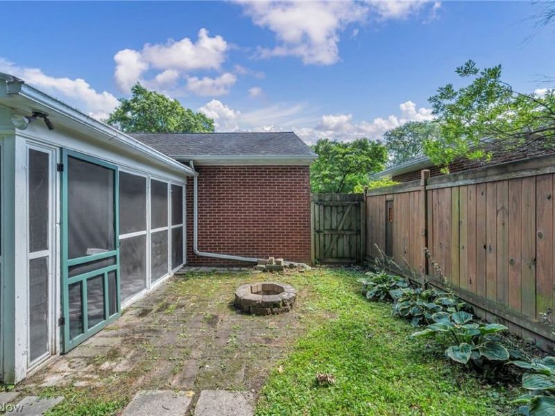 1469 Lilly Lane, Alliance, OH 44601 Photo 34