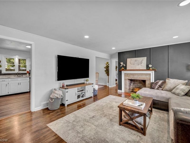 1469 Lilly Lane, Alliance, OH 44601 Photo 7