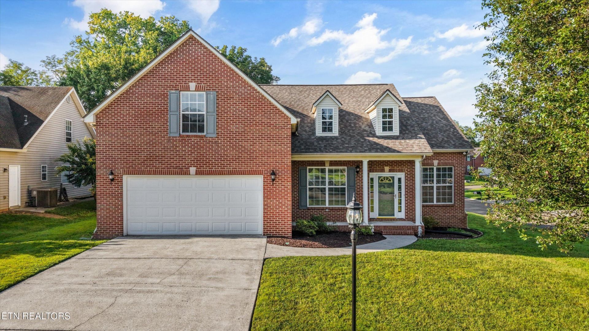 7512 Cherry Blossom Lane, Knoxville, TN 37931 Main Photo