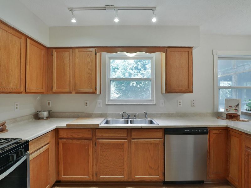 8442 Sealyham Drive, Reynoldsburg, OH 43068 Photo 11