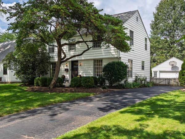 1640 Barrington Road, Columbus, OH 43221