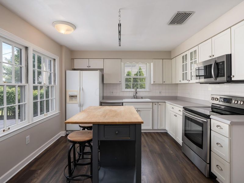 1640 Barrington Road, Columbus, OH 43221 Photo 11