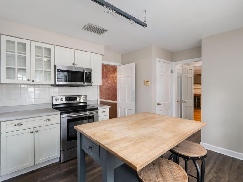 1640 Barrington Road, Columbus, OH 43221 Photo 12
