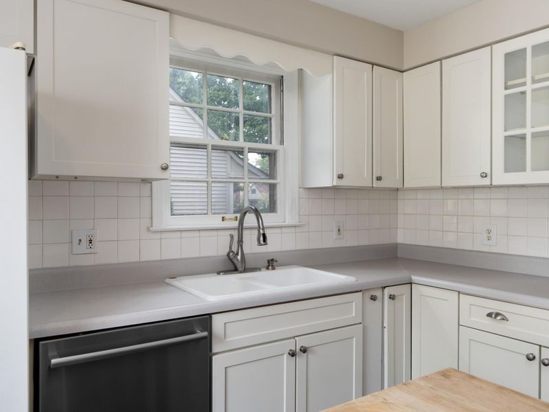 1640 Barrington Road, Columbus, OH 43221 Photo 13