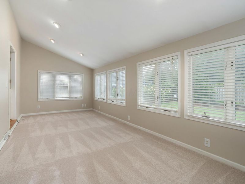 1640 Barrington Road, Columbus, OH 43221 Photo 15