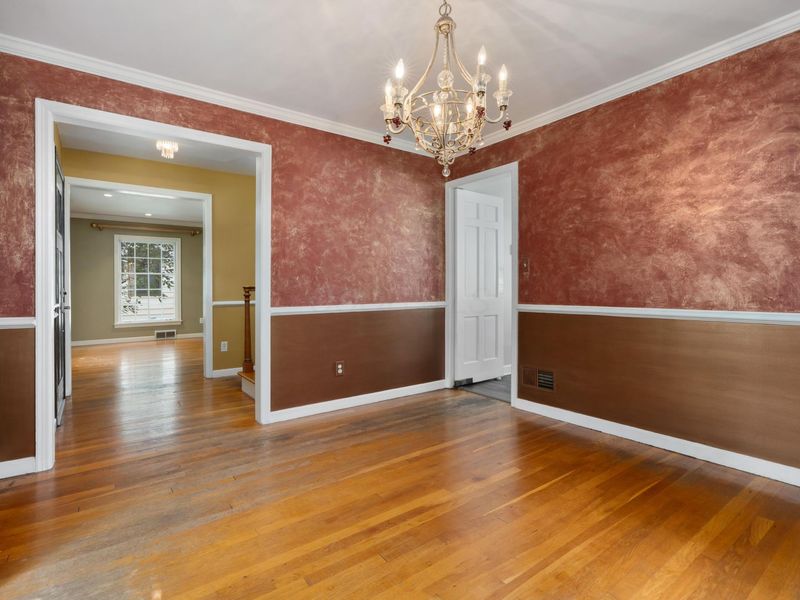 1640 Barrington Road, Columbus, OH 43221 Photo 19