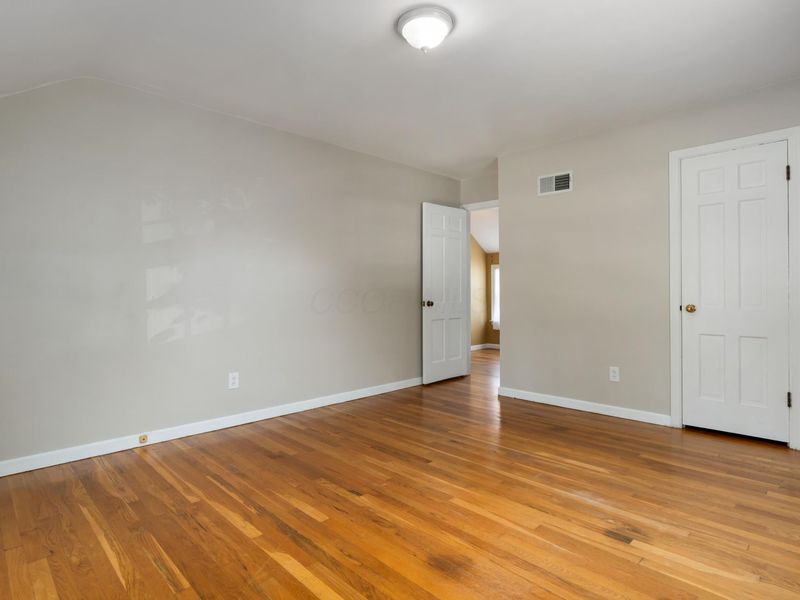 1640 Barrington Road, Columbus, OH 43221 Photo 29