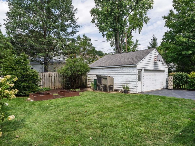 1640 Barrington Road, Columbus, OH 43221 Photo 35