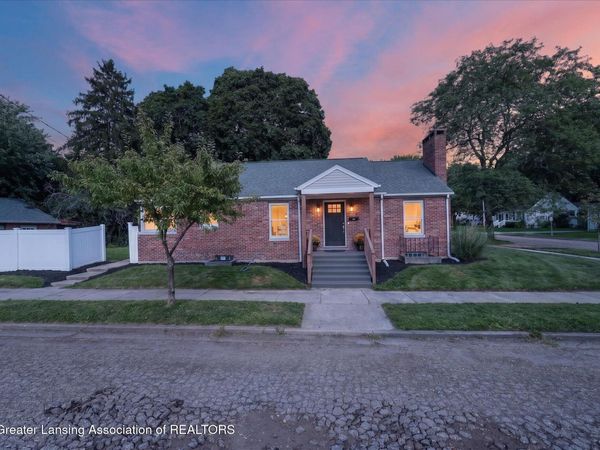 601 E Greenlawn Avenue, Lansing, MI 48910