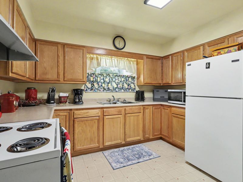 2196 Amsterdam Road, Villa Hills, KY 41017 Photo 3