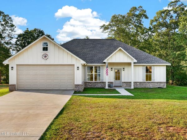 10 Harmony Drive, Carriere, MS 39426