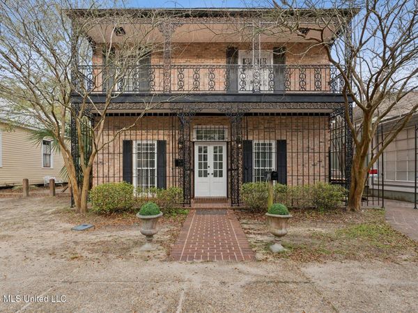 126 Rue Magnolia, Biloxi, MS 39530