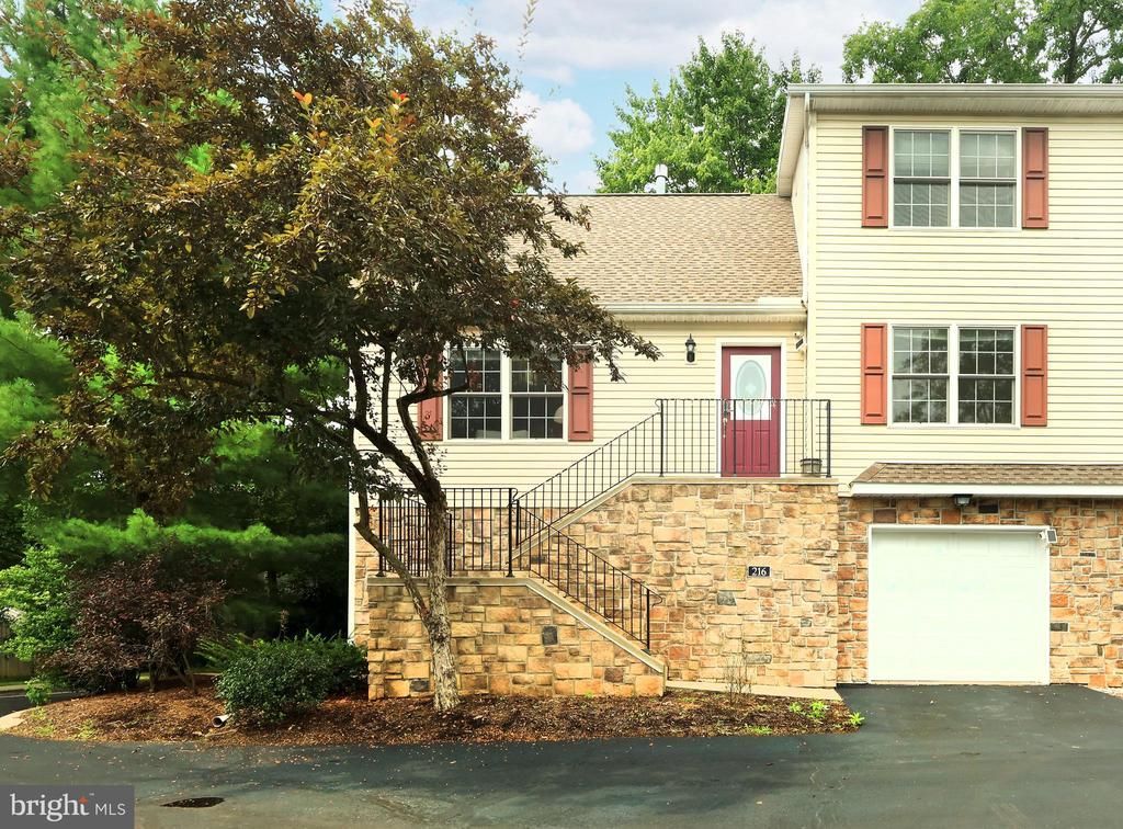 216 AMBLEWOOD WAY, STATE COLLEGE, PA 16803
