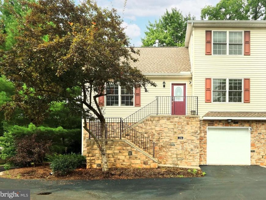 216 Amblewood Way, State College, PA 16803 Main Photo