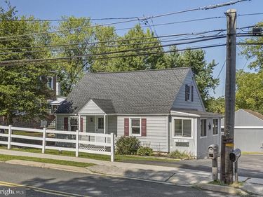 321 N PLEASANTVIEW ROAD, POTTSTOWN, PA 19464