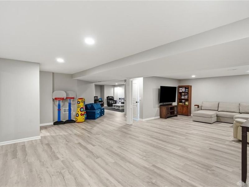 1358 Shaker Run Boulevard, Turtlecreek Township, OH 45036 Photo 43