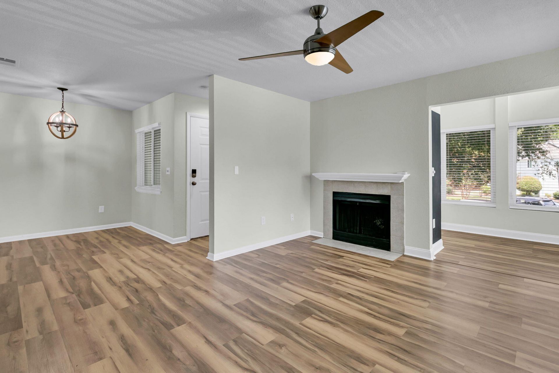 275 Alexandra Drive Photo 11