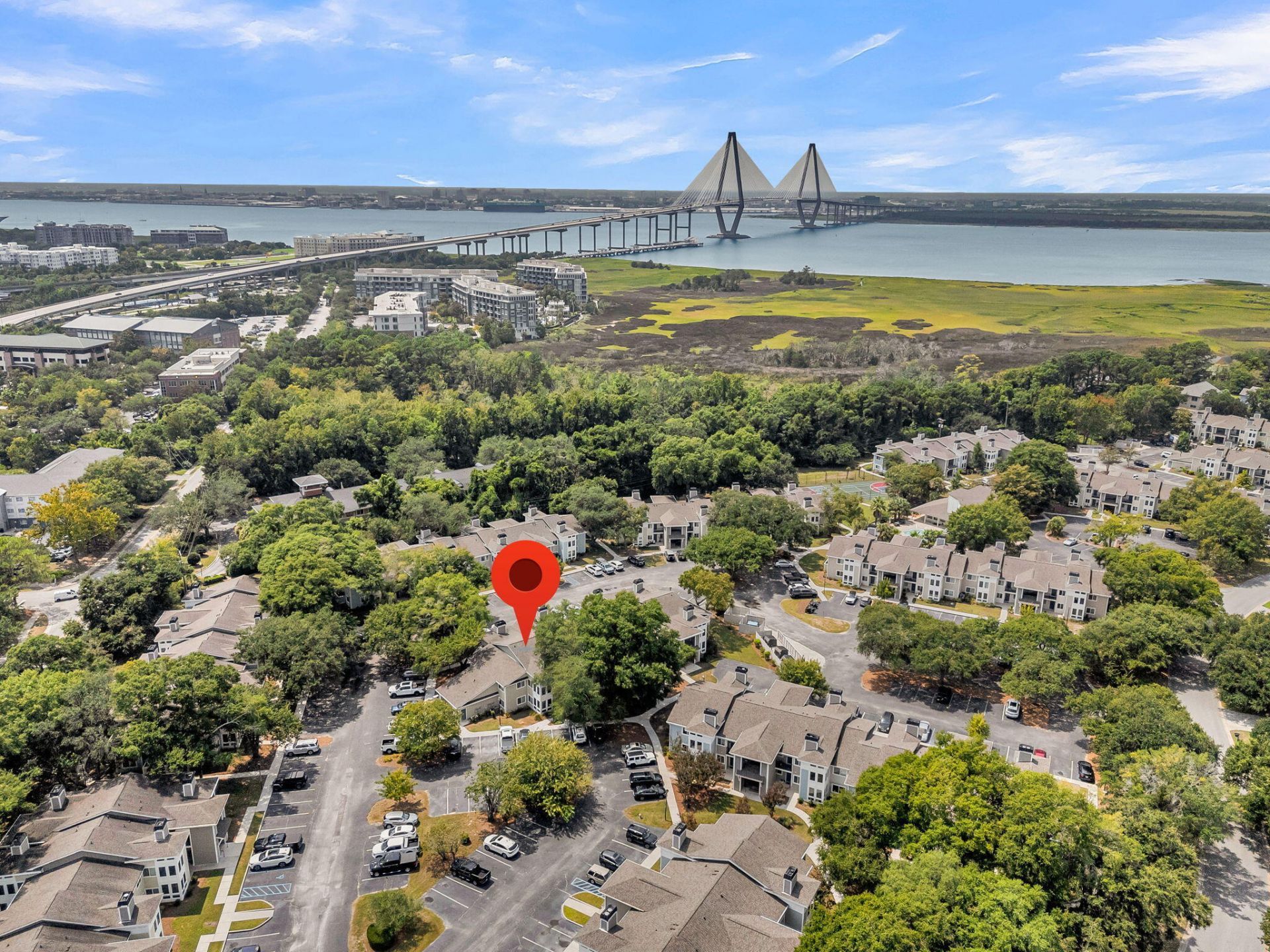 275 Alexandra Drive Photo 31