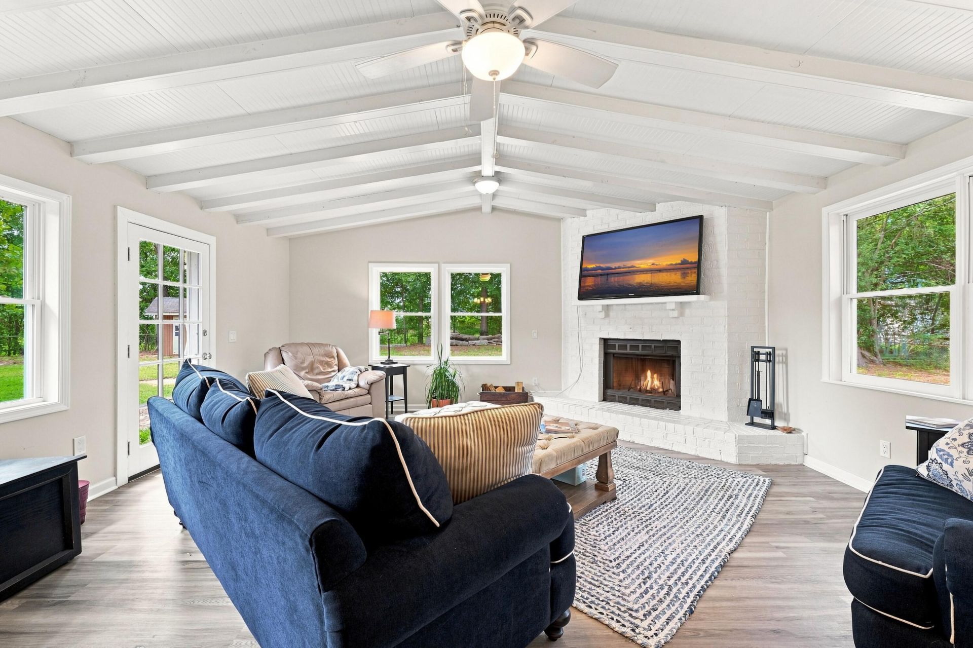 106 Kent Circle Photo 15