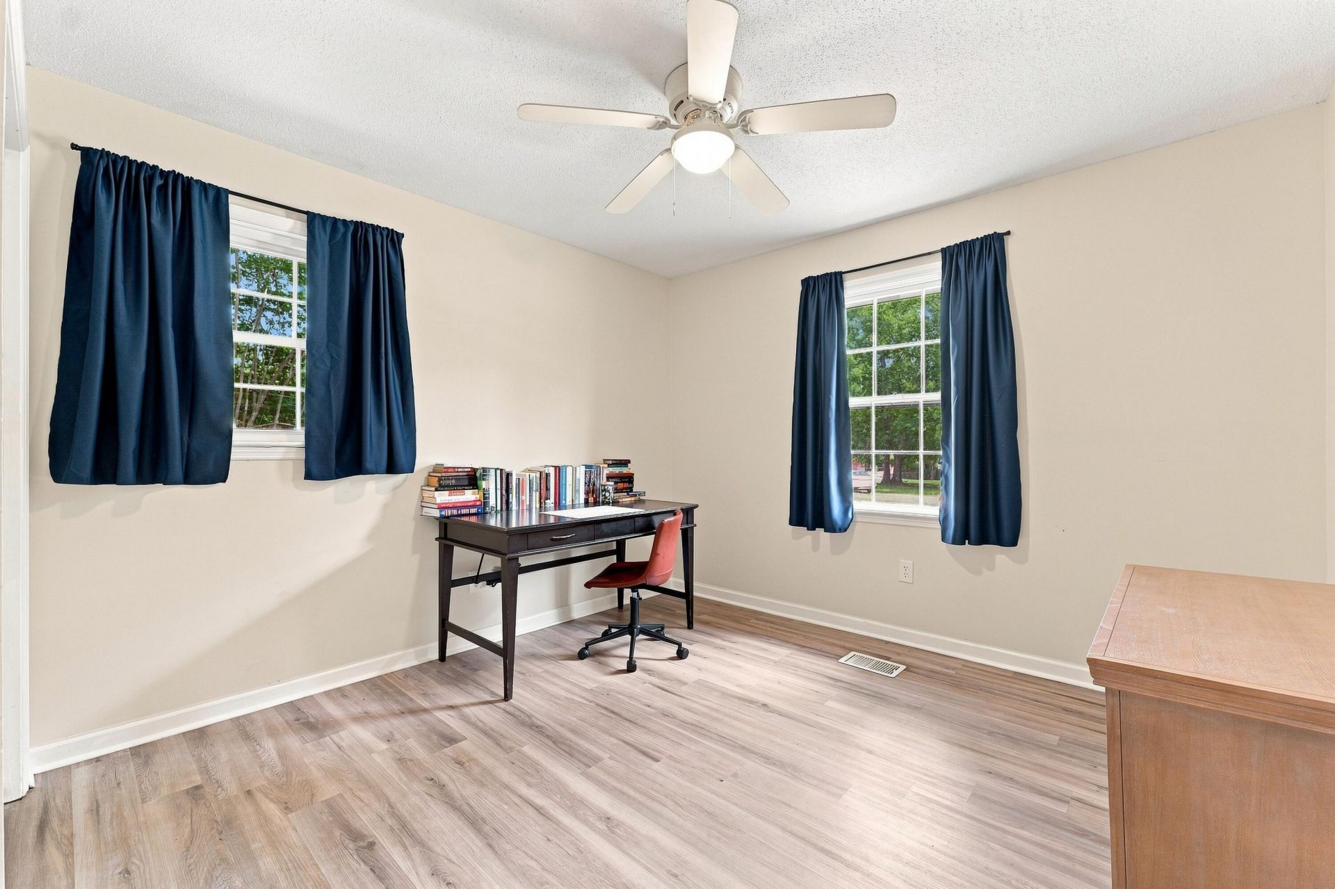 106 Kent Circle Photo 21
